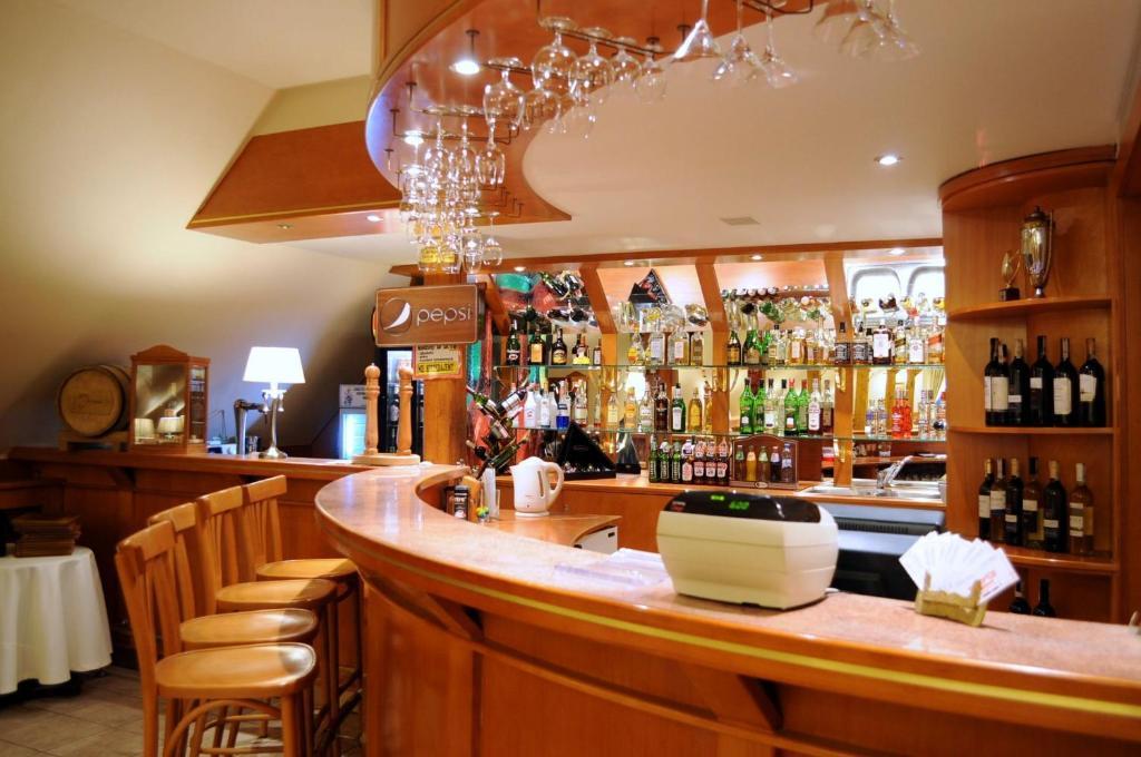 Hotel Rebajlo Piła Extérieur photo