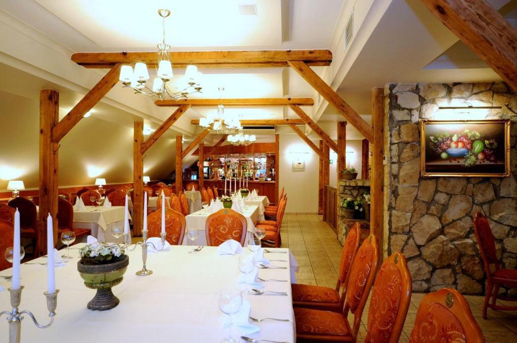 Hotel Rebajlo Piła Extérieur photo