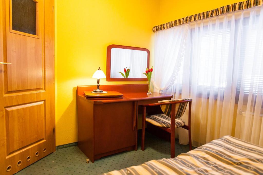 Hotel Rebajlo Piła Extérieur photo