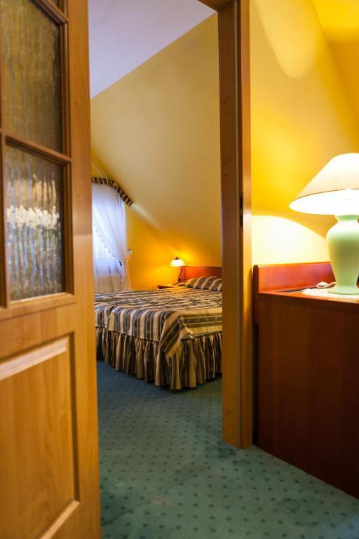 Hotel Rebajlo Piła Extérieur photo