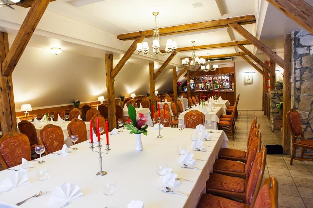 Hotel Rebajlo Piła Extérieur photo